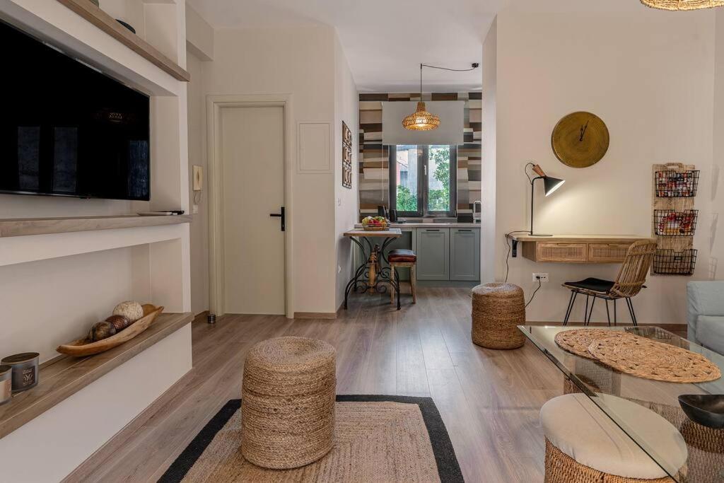 Enigma, A Lux And Boho City Apartment Downtown Preveza Exterior foto